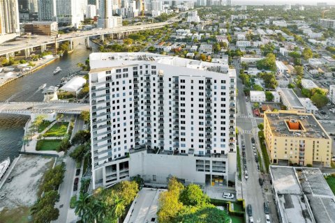 Condominio en venta en Miami, Florida, 2 dormitorios, 92.9 m2 № 2008595 - foto 24