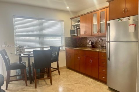 Condominio en alquiler en Miami Beach, Florida, 1 dormitorio, 38.83 m2 № 2020626 - foto 8