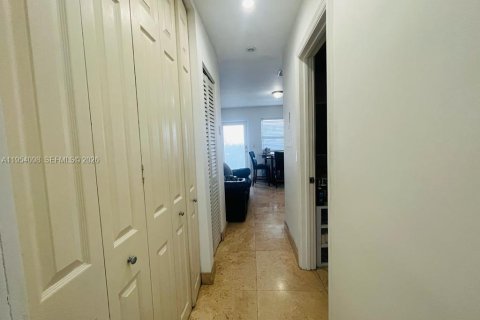 Condominio en alquiler en Miami Beach, Florida, 1 dormitorio, 38.83 m2 № 2020626 - foto 9