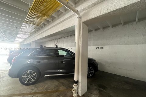 Condominio en alquiler en Miami Beach, Florida, 1 dormitorio, 38.83 m2 № 2020626 - foto 2