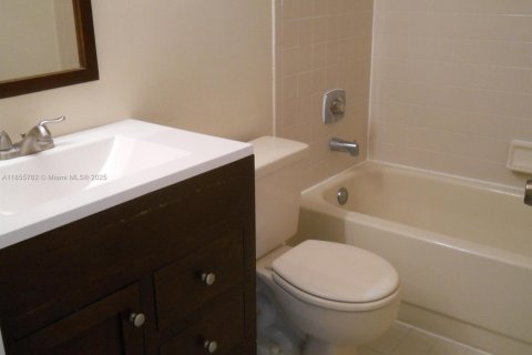 Townhouse in Delray Beach, Florida 3 bedrooms, 123.19 sq.m. № 1877975 - photo 7