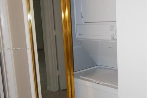 Townhouse in Delray Beach, Florida 3 bedrooms, 123.19 sq.m. № 1877975 - photo 8