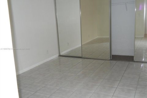 Townhouse in Delray Beach, Florida 3 bedrooms, 123.19 sq.m. № 1877975 - photo 6