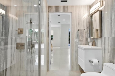 Купить виллу или дом в Майами, Флорида 5 спален, 261.24м2, № 2248361 - фото 24