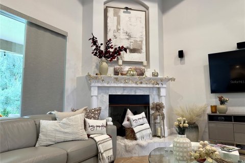 Casa en venta en Orlando, Florida, 4 dormitorios, 354.52 m2 № 1917349 - foto 10