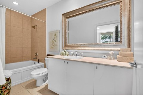 Copropriété à vendre à West Palm Beach, Floride: 1 chambre, 77.2 m2 № 2087620 - photo 14