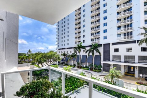 Copropriété à vendre à West Palm Beach, Floride: 1 chambre, 77.2 m2 № 2087620 - photo 23