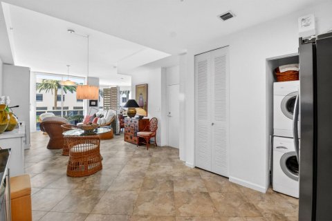 Copropriété à vendre à West Palm Beach, Floride: 1 chambre, 77.2 m2 № 2087620 - photo 9