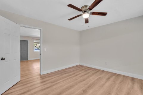 Appartement à louer à Hallandale Beach, Floride: 1 chambre, 286.98 m2 № 2181440 - photo 18