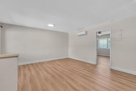 Appartement à louer à Hallandale Beach, Floride: 1 chambre, 286.98 m2 № 2181440 - photo 14