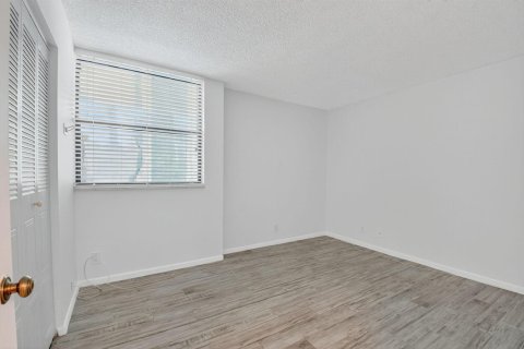 Copropriété à vendre à Delray Beach, Floride: 2 chambres, 101.26 m2 № 2388466 - photo 17