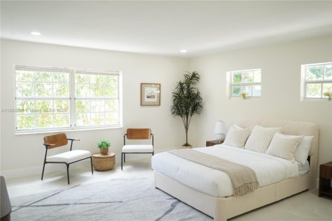 House in West Miami, Florida 3 bedrooms, 154.87 sq.m. № 1779287 - photo 22