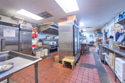 Commercial property in Brandon, Florida 454.29 sq.m. № 2139736 - photo 27
