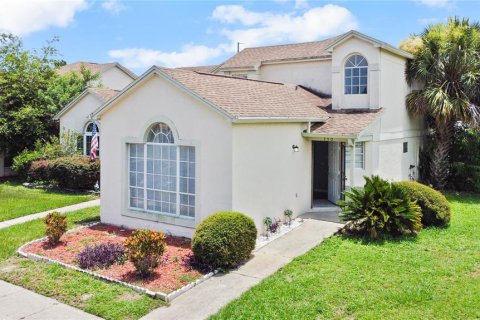 Adosado en alquiler en Ocoee, Florida, 3 dormitorios, 130.16 m2 № 1880999 - foto 1