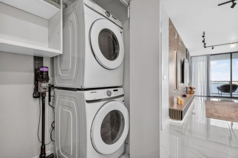 Copropriété à louer à Miami, Floride: 3 chambres, 143.53 m2 № 2422326 - photo 25
