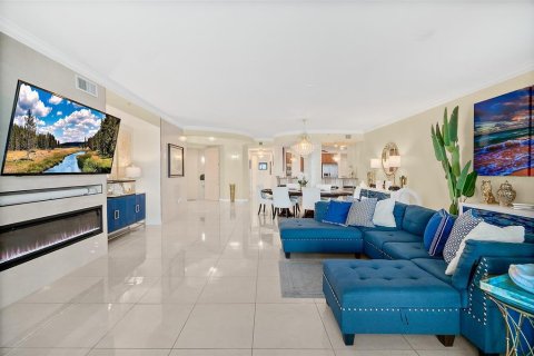 Copropriété à vendre à Daytona Beach Shores, Floride: 3 chambres, 264.59 m2 № 2376864 - photo 10