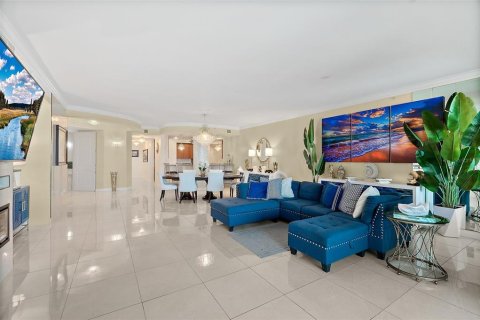 Copropriété à vendre à Daytona Beach Shores, Floride: 3 chambres, 264.59 m2 № 2376864 - photo 11