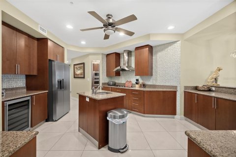 Copropriété à vendre à Daytona Beach Shores, Floride: 3 chambres, 264.59 m2 № 2376864 - photo 25