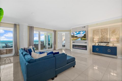 Copropriété à vendre à Daytona Beach Shores, Floride: 3 chambres, 264.59 m2 № 2376864 - photo 7