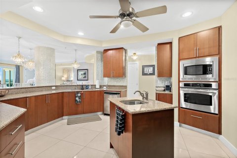 Copropriété à vendre à Daytona Beach Shores, Floride: 3 chambres, 264.59 m2 № 2376864 - photo 30