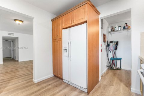 Купить виллу или дом в Плантация, Флорида 3 спальни, 149.76м2, № 1986303 - фото 13