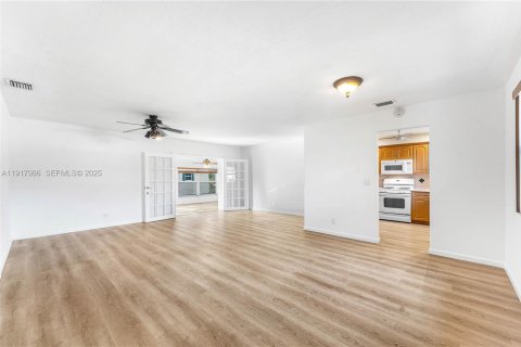 Купить виллу или дом в Плантация, Флорида 3 спальни, 149.76м2, № 1986303 - фото 6