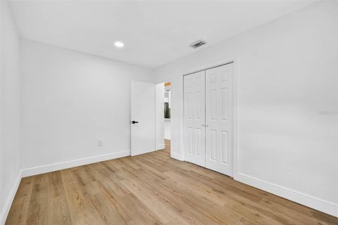 House in Tampa, Florida 2 bedrooms, 75.81 sq.m. № 1880854 - photo 23
