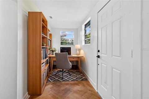 House in Tampa, Florida 2 bedrooms, 75.81 sq.m. № 1880854 - photo 7