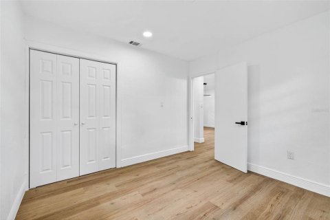 House in Tampa, Florida 2 bedrooms, 75.81 sq.m. № 1880854 - photo 20