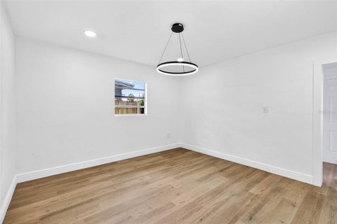 House in Tampa, Florida 2 bedrooms, 75.81 sq.m. № 1880854 - photo 10