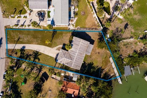 House in Redington Beach, Florida 2 bedrooms, 119.57 sq.m. № 1614285 - photo 19
