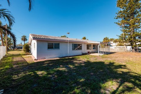 Casa en venta en Redington Beach, Florida, 2 dormitorios, 119.57 m2 № 1614285 - foto 17