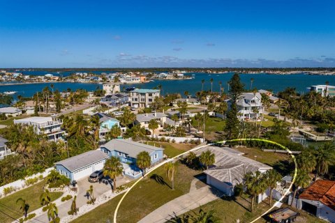House in Redington Beach, Florida 2 bedrooms, 119.57 sq.m. № 1614285 - photo 24