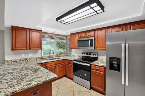 House in North Fort Myers, Florida 3 bedrooms, 152.45 sq.m. № 1911348 - photo 10