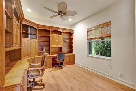 House in Palm Beach Gardens, Florida 4 bedrooms, 283.91 sq.m. № 1737832 - photo 23
