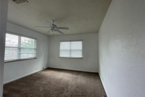 House in Lake Mary, Florida 3 bedrooms, 159.33 sq.m. № 1822646 - photo 4