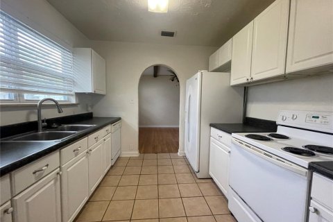 House in Lake Mary, Florida 3 bedrooms, 159.33 sq.m. № 1822646 - photo 9