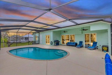 Villa ou maison à vendre à Punta Gorda, Floride: 4 chambres, 195.19 m2 № 2314906 - photo 3