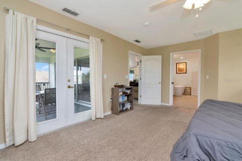 Casa en venta en New Port Richey, Florida, 4 dormitorios, 240.43 m2 № 1824972 - foto 21