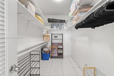 Купить кондоминиум в Холливуд, Флорида 2 спальни, 128.76м2, № 2036417 - фото 25