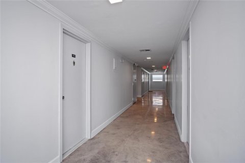 Condominio en venta en Pompano Beach, Florida, 1 dormitorio, 68.75 m2 № 2083085 - foto 13