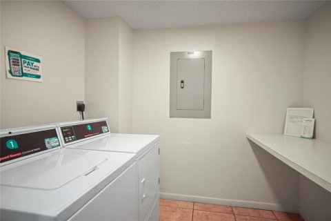 Condominio en venta en Pompano Beach, Florida, 1 dormitorio, 68.75 m2 № 2083085 - foto 14