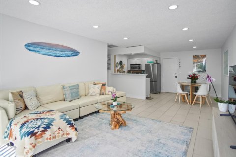 Condominio en venta en Pompano Beach, Florida, 1 dormitorio, 68.75 m2 № 2083085 - foto 5