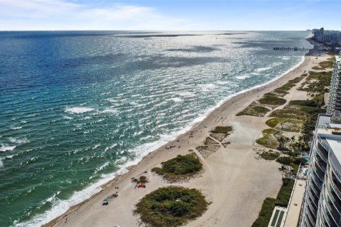 Condominio en venta en Pompano Beach, Florida, 1 dormitorio, 68.75 m2 № 2083085 - foto 29