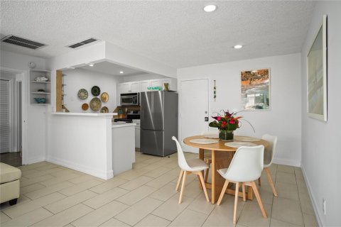 Condominio en venta en Pompano Beach, Florida, 1 dormitorio, 68.75 m2 № 2083085 - foto 7
