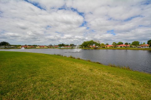 Copropriété à vendre à Fort Pierce, Floride: 2 chambres, 123.56 m2 № 854255 - photo 1