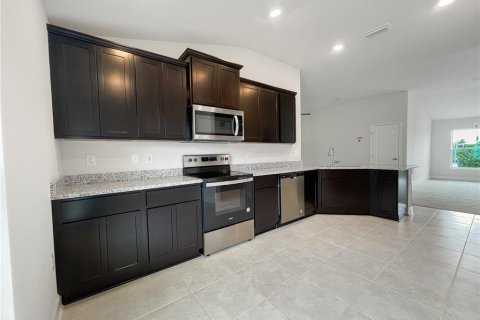 House in Saint Cloud, Florida 4 bedrooms, 169.08 sq.m. № 1410189 - photo 5