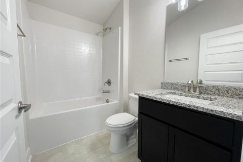 House in Saint Cloud, Florida 4 bedrooms, 169.08 sq.m. № 1410189 - photo 12
