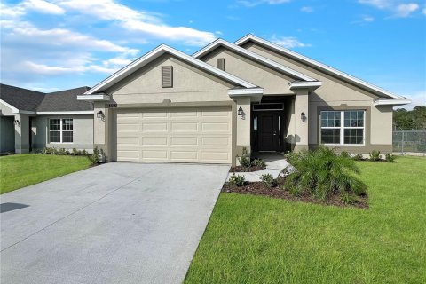 House in Saint Cloud, Florida 4 bedrooms, 169.08 sq.m. № 1410189 - photo 1