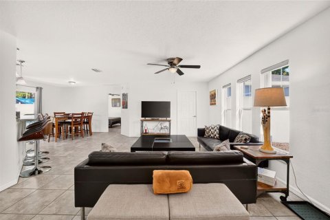 Casa en venta en Ocala, Florida, 3 dormitorios, 125.42 m2 № 2430816 - foto 8